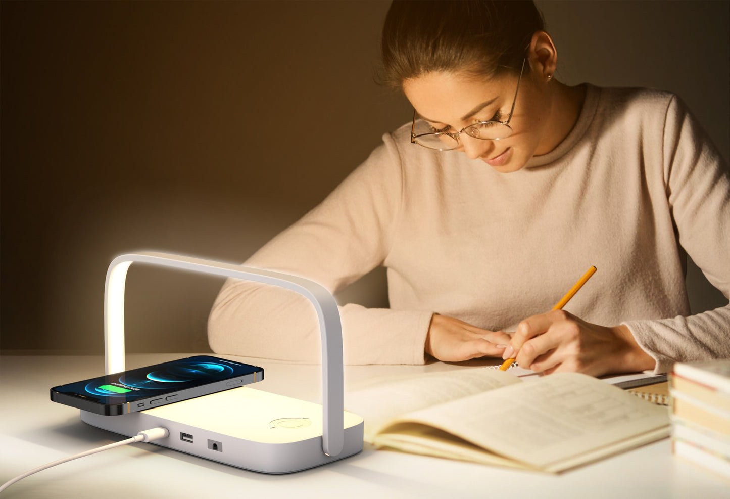 Four-in-one wireless charger, suitable for iPhone Samsung mobile phone watch earphones wireless charging